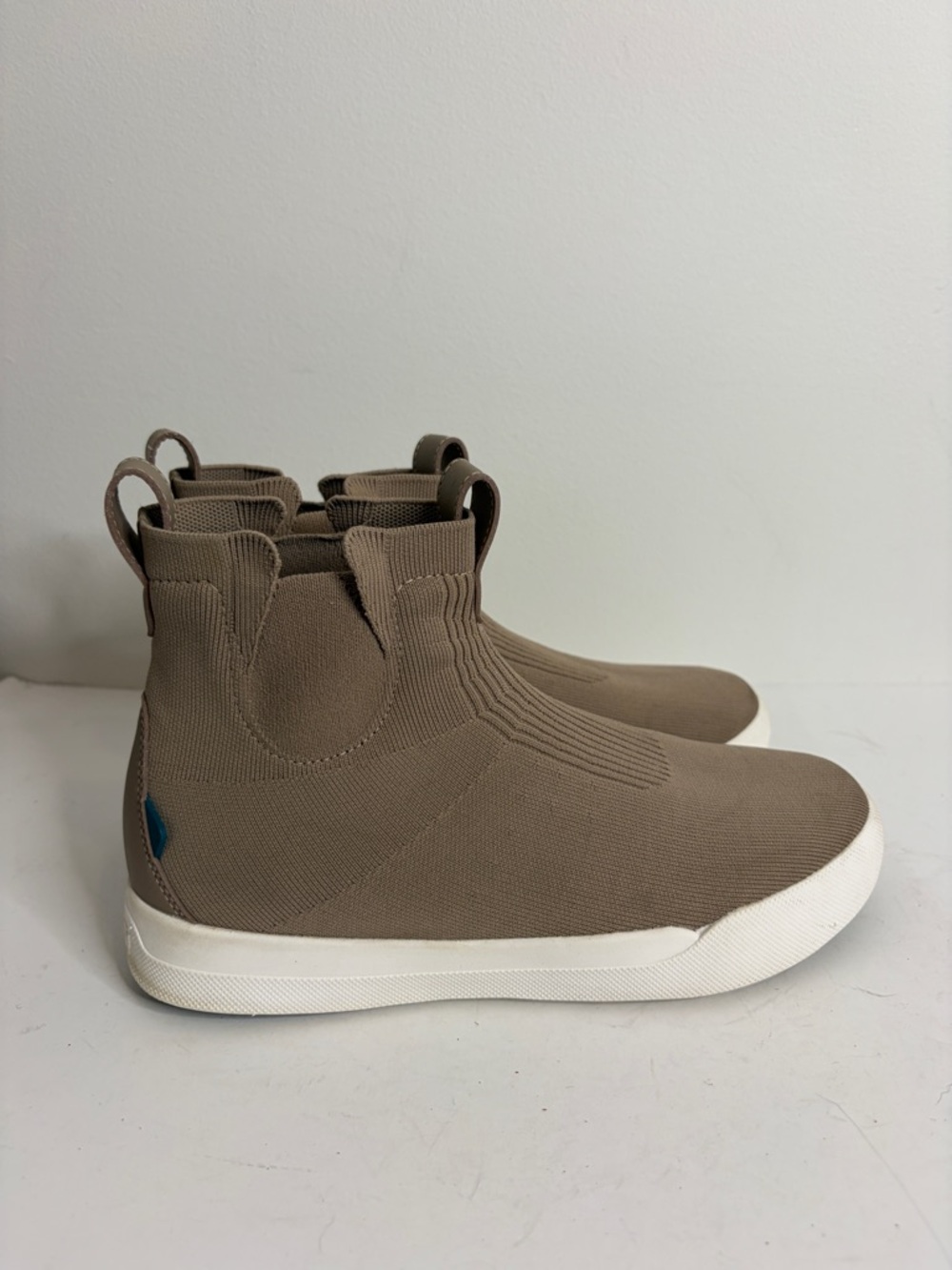 Vessi Weekend Chelsea Boots Womens 9 Shiitake Brown Knit Waterproof Slip On